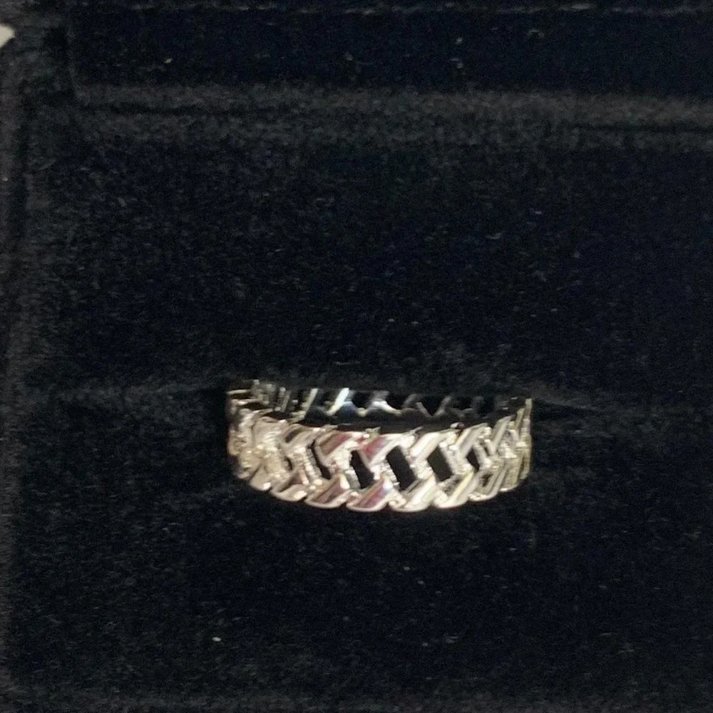 Fashion Jewelry silver interlocked